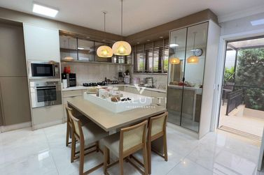 Sobrado &agrave; venda - 474m&sup2; - Condom&iacute;nio Vila Residencial B