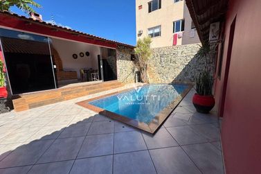 Casa &agrave; venda - 280m&sup2; - Jardim Panorama