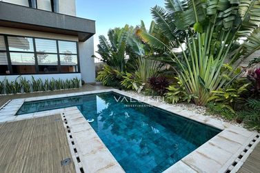 Sobrado &agrave; venda - 356m&sup2; - Condom&iacute;nio &Aacute;guas Claras