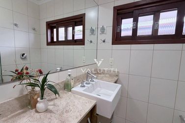Casa &agrave; venda - 388m&sup2; - Condom&iacute;nio Vila Residencial B