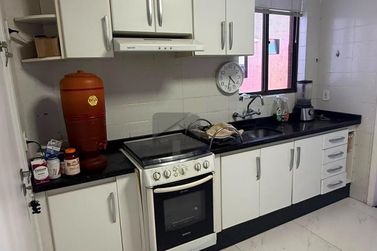 Apartamento &agrave; venda - 105m&sup2; - Centro