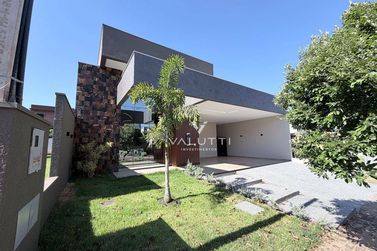 Casa &agrave; venda - 212m&sup2; - Condom&iacute;nio Residencial Safira