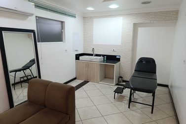 Sala Comercial para alugar - 150m&sup2; - Centro