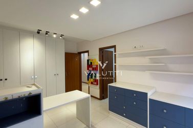 Casa &agrave; venda - 373m&sup2; - Condom&iacute;nio Solar das Palmeiras