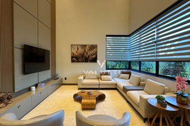 Sobrado &agrave; venda - 356m&sup2; - Condom&iacute;nio &Aacute;guas Claras