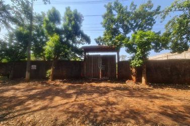 Terreno &agrave; venda - 2975m&sup2; - Vila Yolanda