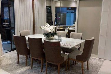Apartamento &agrave; venda - 192m&sup2; - Centro