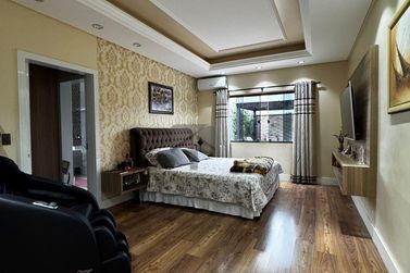 Casa &agrave; venda - 615m&sup2; - Vila Shalon