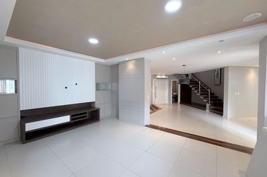 Sobrado &agrave; venda - 464m&sup2; - Condominio Residencial Lago dos Cisnes