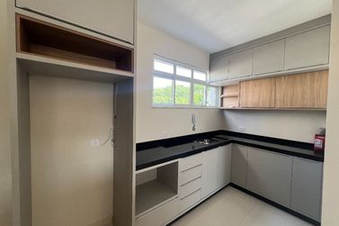 Apartamento &agrave; venda - 102m&sup2; - Centro