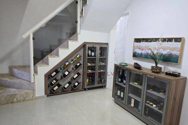 Sobrado &agrave; venda - 200m&sup2; - Jardim Itamaraty