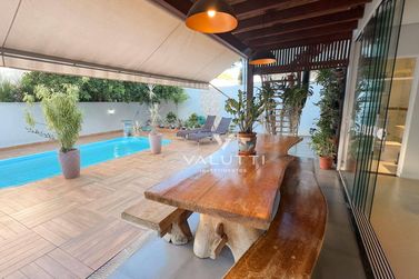 Sobrado &agrave; venda - 313m&sup2; - Condom&iacute;nio Residencial Dom Laurindo