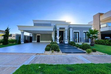 Casa &agrave; venda - 280m&sup2; - Royal Boulevard Yacht Residence e Resort