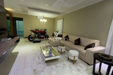 Sobrado &agrave; venda - 238m&sup2; - Jardim Lind&oacute;ia