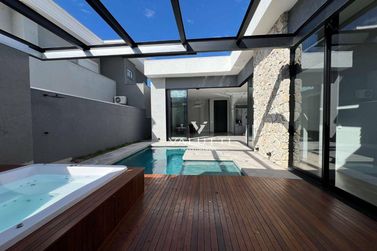 Casa &agrave; venda - 252m&sup2; - Condom&iacute;nio Residencial Vila A Park