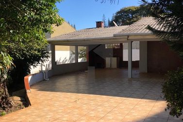 Casa &agrave; venda - 619m&sup2; - Vila A