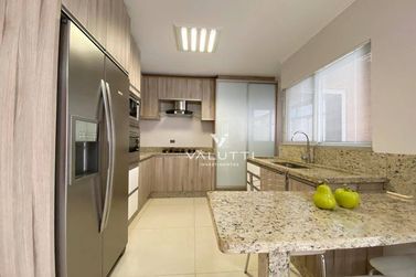 Sobrado &agrave; venda - 250m&sup2; - Jardim Polo Centro