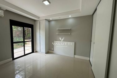 Casa &agrave; venda - 382m&sup2; - Condom&iacute;nio Vila Residencial B