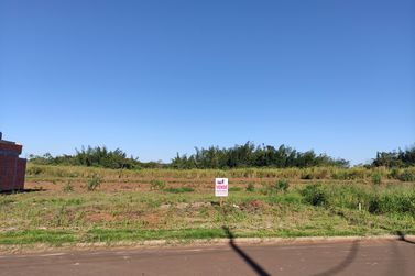 Terreno &agrave; venda - 200m&sup2; - Porto Meira