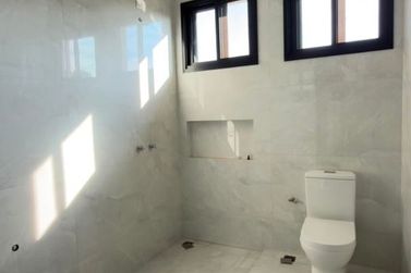 Sobrado &agrave; venda - 417m&sup2; - Condom&iacute;nio &Aacute;guas Claras