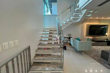 Sobrado &agrave; venda - 321m&sup2; - Condom&iacute;nio Terras Alphaville I