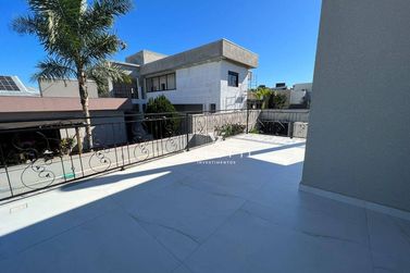 Sobrado &agrave; venda - 330m&sup2; - Condom&iacute;nio Residencial Vila A Park
