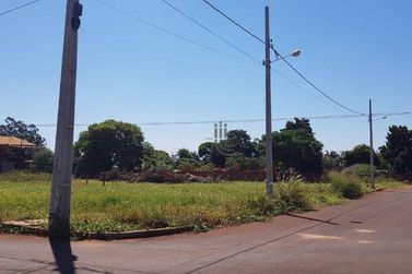 Terreno &agrave; venda - 821m&sup2; - Parque da Lagoa