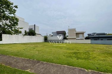 Terreno &agrave; venda - 300m&sup2; - Condom&iacute;nio Terras Alpha II