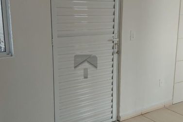Apartamento para alugar - 43m&sup2; - Tr&ecirc;s Lagoas