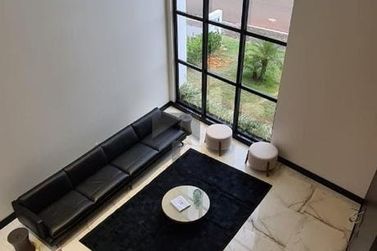 Casa &agrave; venda - 580m&sup2; - Centro