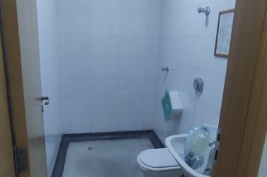 Sala Comercial &agrave; venda - 839m&sup2; - Centro