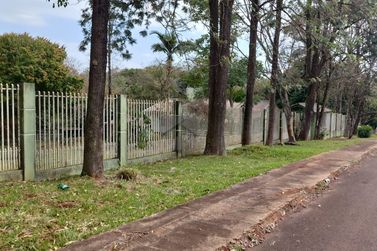 Ch&aacute;cara &agrave; venda - 6000m&sup2; - Jardim Tropical