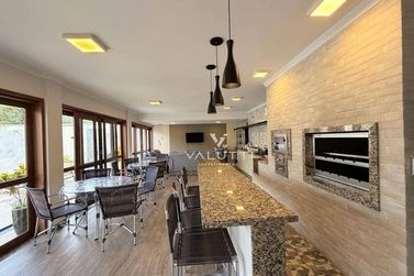 Casa &agrave; venda - 388m&sup2; - Condom&iacute;nio Vila Residencial B