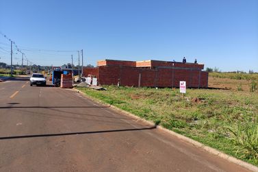 Terreno &agrave; venda - 200m&sup2; - Porto Meira