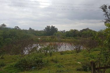 Ch&aacute;cara &agrave; venda - 28260m&sup2; - Centro