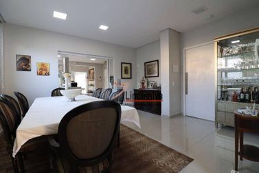 Sobrado &agrave; venda - 355m&sup2; - Condominio Country Igua&ccedil;u