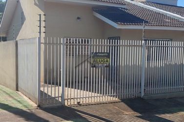 Casa para alugar - 70m&sup2; - Campos do Igua&ccedil;u