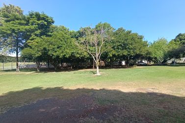 Ch&aacute;cara &agrave; venda - 150m&sup2; - Mata Verde