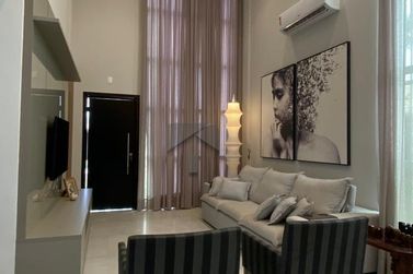 Casa &agrave; venda - 262m&sup2; - Jardim Bandeirantes
