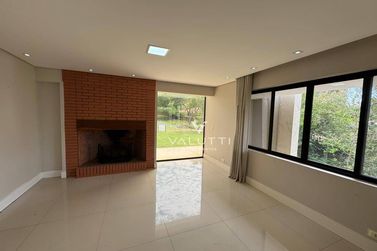 Casa &agrave; venda - 382m&sup2; - Condom&iacute;nio Vila Residencial B