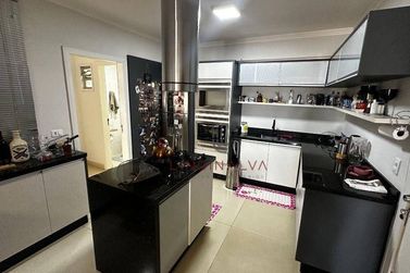 Apartamento &agrave; venda - 87m&sup2; - Centro
