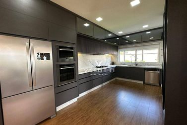 Sobrado &agrave; venda - 544m&sup2; - Condom&iacute;nio Residencial Esmeralda