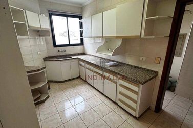 Apartamento &agrave; venda - 169m&sup2; - Centro