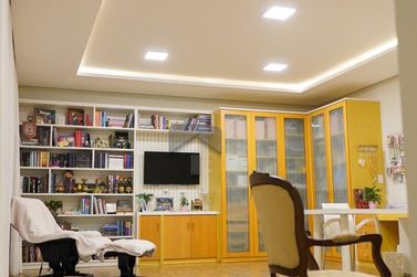 Casa &agrave; venda - 670m&sup2; - Tr&ecirc;s Fronteiras
