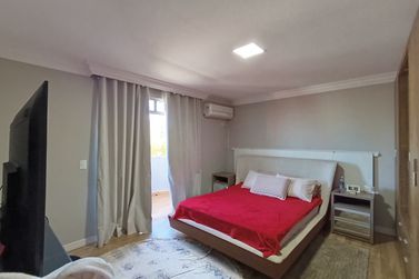 Apartamento &agrave; venda - 133m&sup2; - Centro