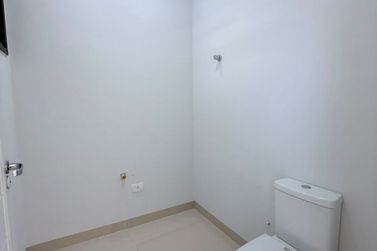 Casa &agrave; venda - 216m&sup2; - Condom&iacute;nio Residencial Vale Verde