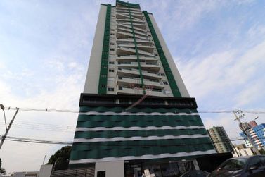 Apartamento &agrave; venda - 122m&sup2; - Edif&iacute;cio Residencial Esmeralda