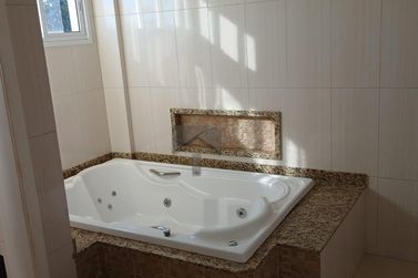 Sobrado &agrave; venda - 180m&sup2; - Jardim Naipi