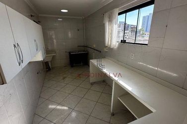 Apartamento para alugar - 400m&sup2; - Centro