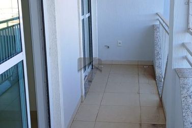 Sobrado &agrave; venda - 180m&sup2; - Jardim Naipi